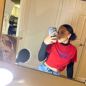 Meet your Posher, Iris